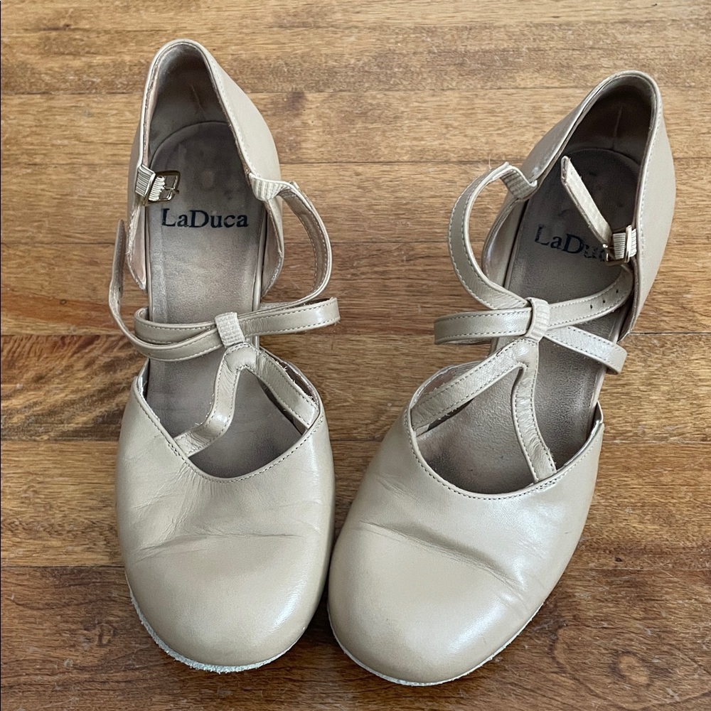 Women's stage/ character Heels